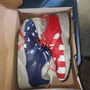 Puma Blaze Of Glory Red White Blue Men's Size 11 362096-01 USA America Stars
